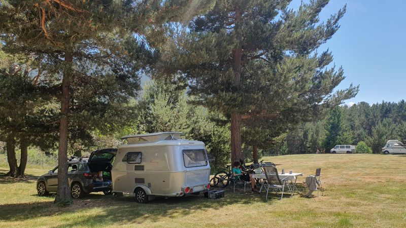 En venta Hymer / Eriba / Hymercar ERIBA Touring 310 Gris 2017 Barcelona foto 5