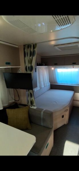 En venta Adria Aviva 472 PK Blanco 2018 Barcelona foto 8