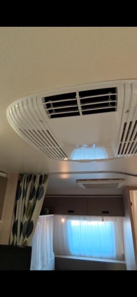 En venta Adria Aviva 472 PK Blanco 2018 Barcelona foto 14