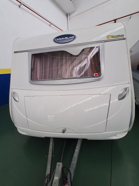 En venta Caravelair 546 con Mover y AA Blanco 2009 Toledo foto 1