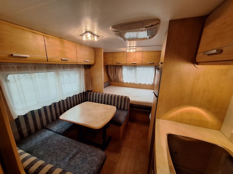 En venta Caravelair 546 con Mover y AA Blanco 2009 Toledo foto 4