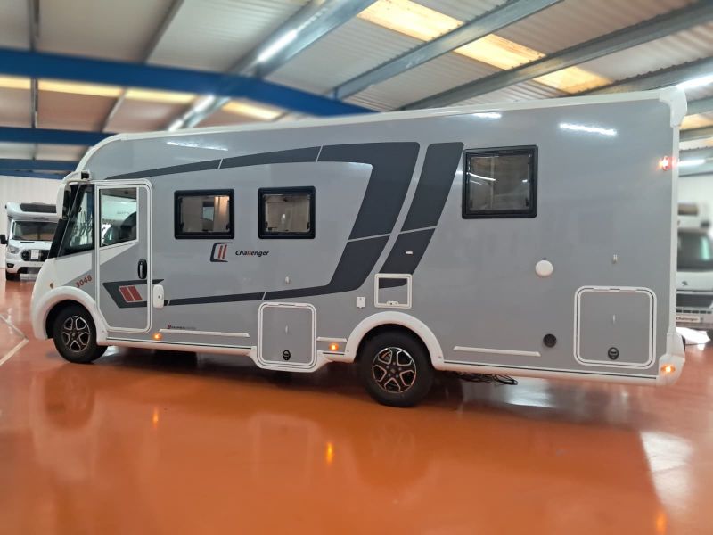 En venta Challenger Challenger Fiat 3048 Graphite Edition Integral Automatic Gris 2026 Barcelona foto 4