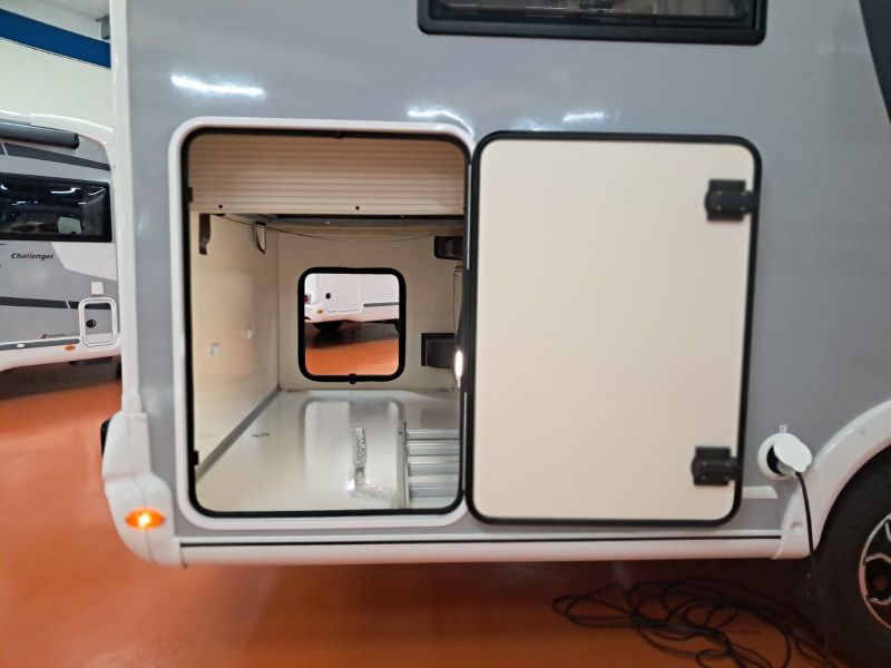 En venta Challenger Challenger Fiat 3048 Graphite Edition Integral Automatic Gris 2026 Barcelona foto 5