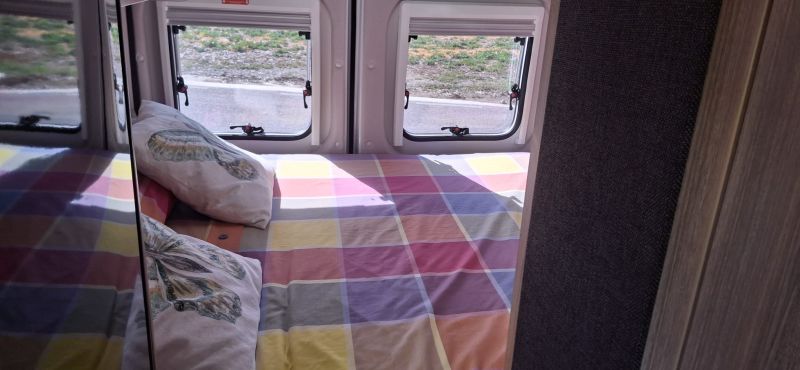 En venta Weinsberg Carabus 600 MQ  Fiat 140cv Blanco 2024 Barcelona foto 3