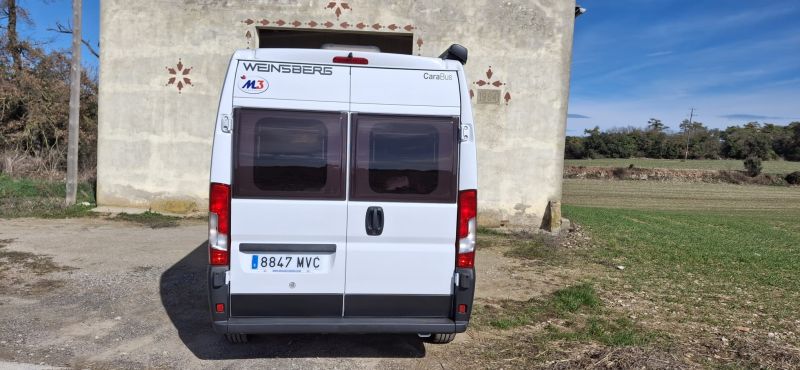 En venta Weinsberg Carabus 600 MQ  Fiat 140cv Blanco 2024 Barcelona foto 7