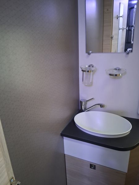 En venta Challenger 380 start edition Blanco 2021 Barcelona foto 11