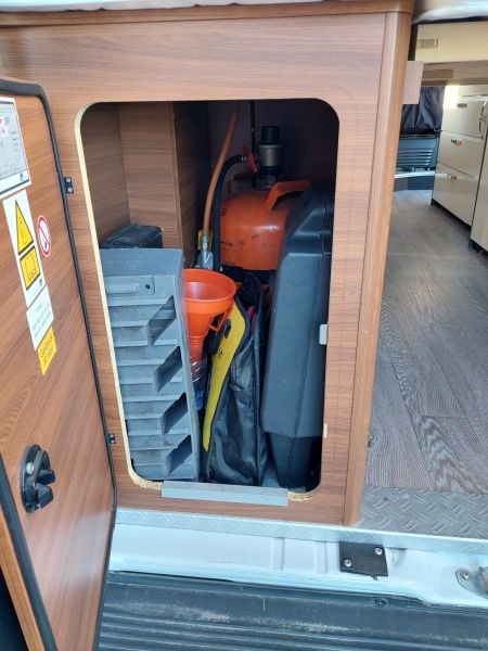 En venta Hobby Vantana K60FT Blanco 2017 Alicante foto 9