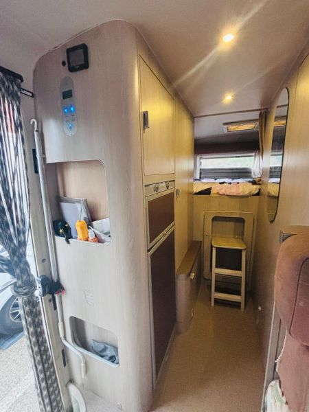 En venta Giotti LineGlobecar SRL GRAAL Z600 Blanco 2006 Barcelona foto 2