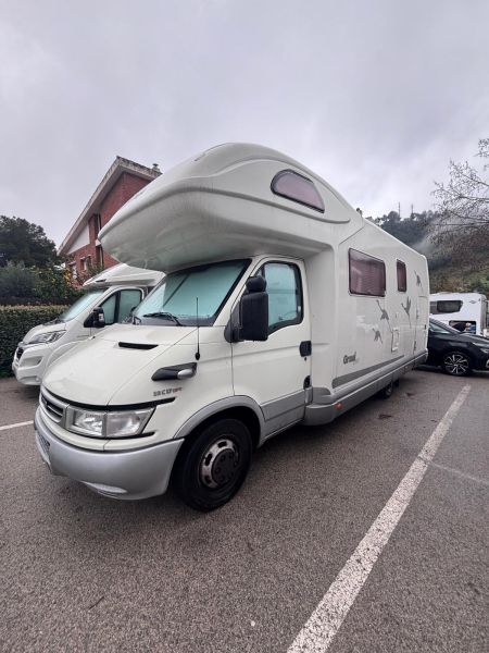 En venta Giotti LineGlobecar SRL GRAAL Z600 Blanco 2006 Barcelona foto 8