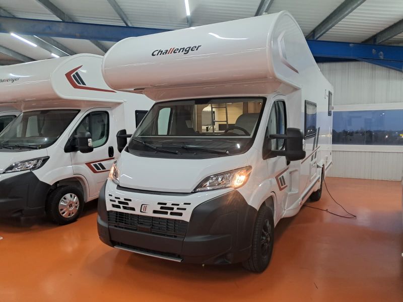 En venta Challenger Challenger Fiat C387 Break Edition Capuchina Blanco 2026 Barcelona foto 3