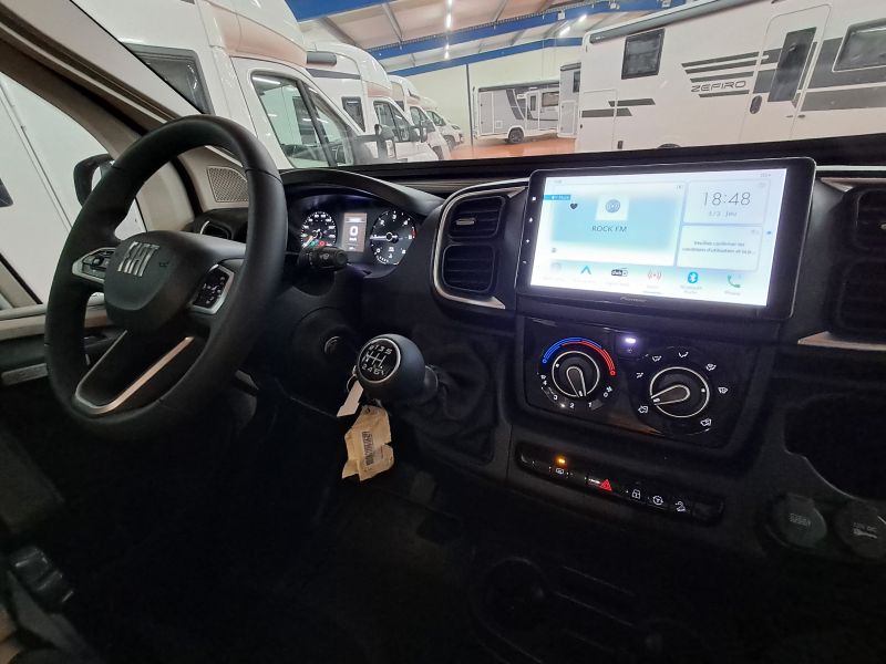 En venta Challenger Challenger Fiat C387 Break Edition Capuchina Blanco 2026 Barcelona foto 6