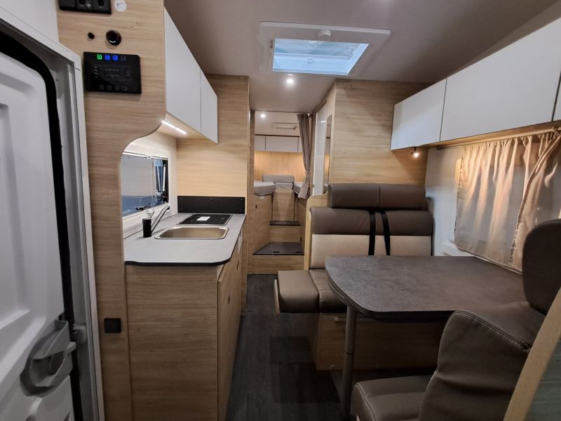 En venta Challenger Challenger Fiat C387 Break Edition Capuchina Blanco 2026 Barcelona foto 7