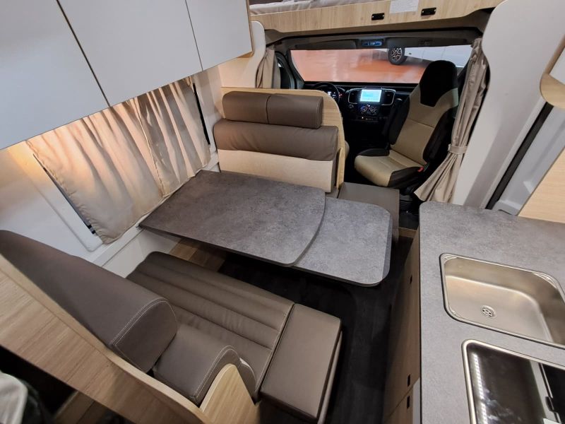 En venta Challenger Challenger Fiat C387 Break Edition Capuchina Blanco 2026 Barcelona foto 8