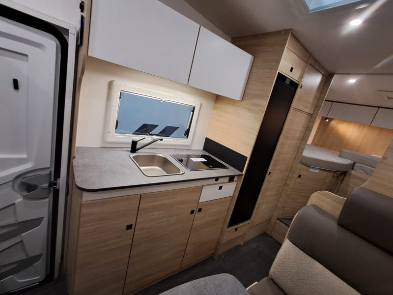 En venta Challenger Challenger Fiat C387 Break Edition Capuchina Blanco 2026 Barcelona foto 11