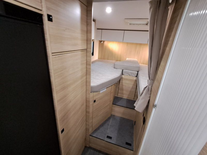 En venta Challenger Challenger Fiat C387 Break Edition Capuchina Blanco 2026 Barcelona foto 13