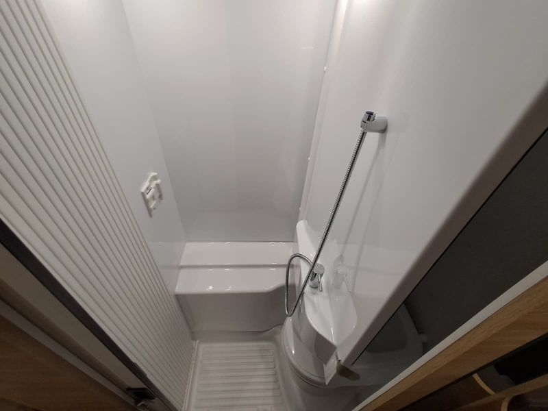 En venta Challenger Challenger Fiat C387 Break Edition Capuchina Blanco 2026 Barcelona foto 20