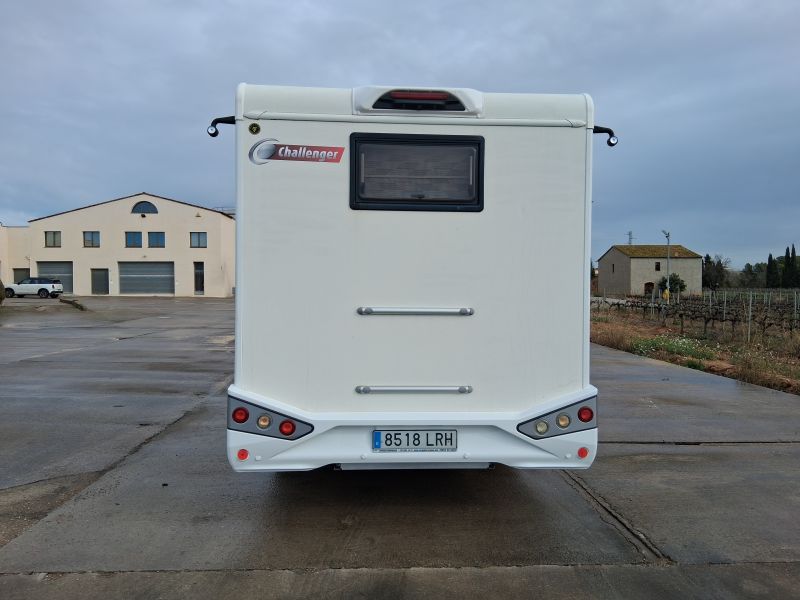 En venta Challenger 380 start edition Blanco 2021 Barcelona foto 15