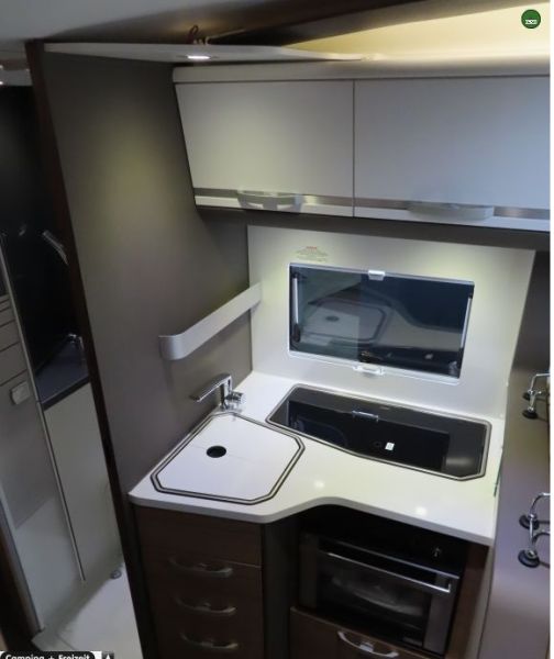 En venta Adria   Coral Supreme 670 SC ALDE  Blanco 2019 Madrid foto 9