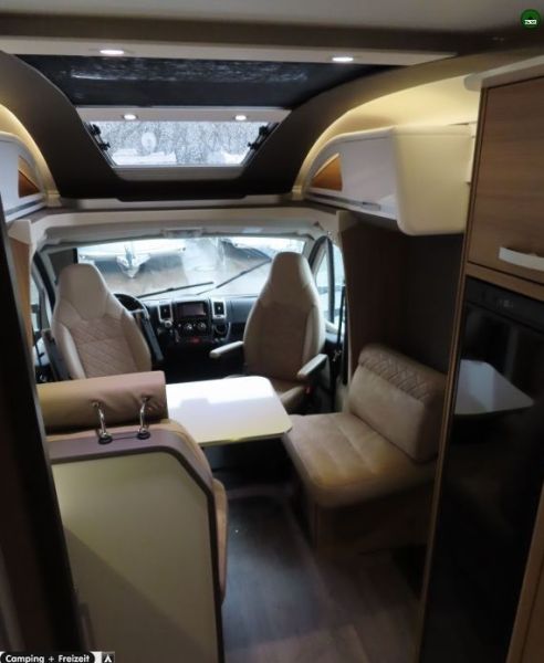 En venta Adria   Coral Supreme 670 SC ALDE  Blanco 2019 Madrid foto 15