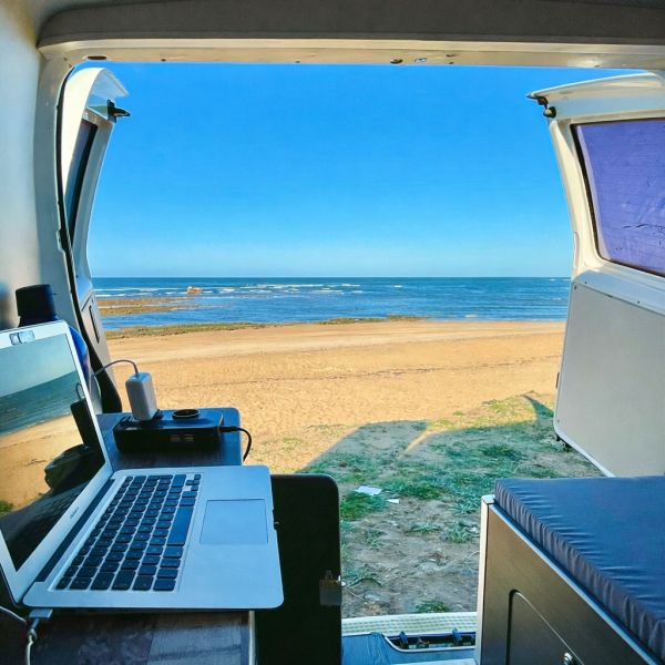 En venta Volkswagen Transporter T4 2.5 TDi Amarillo 2001 Málaga foto 4