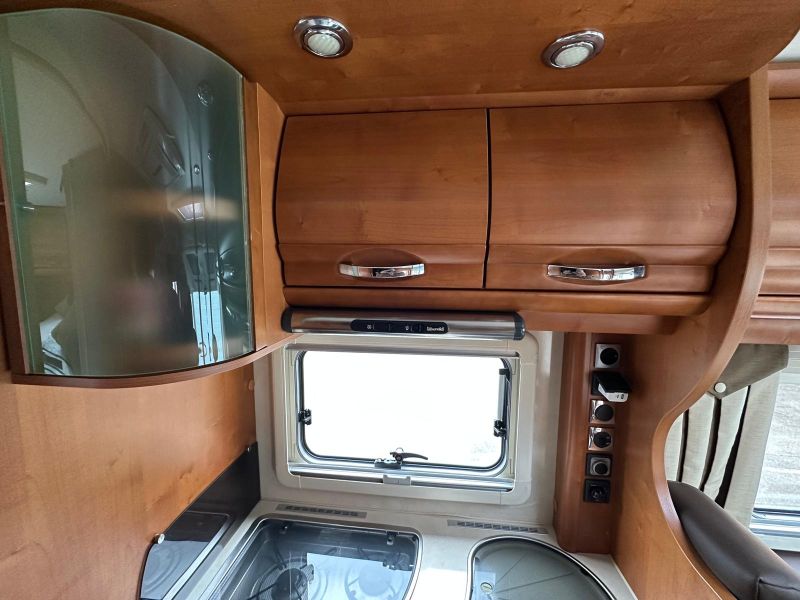 En venta Rapido 983M Blanco 2010 Asturias foto 5