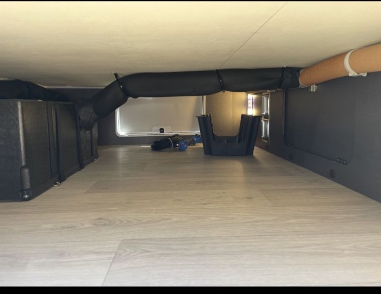 En venta Across AVENTOUR  Blanco 2025 Álava foto 18