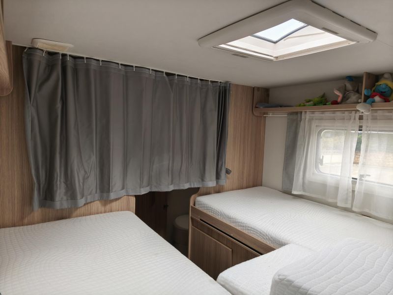 En venta Sunlight I68 Metálico 2021 Barcelona foto 9