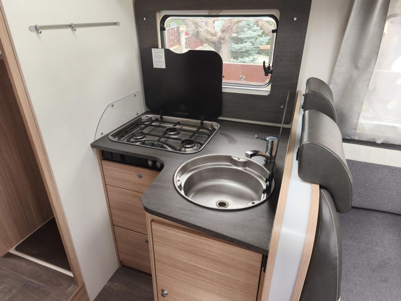 En venta Sunlight I68 Metálico 2021 Barcelona foto 15