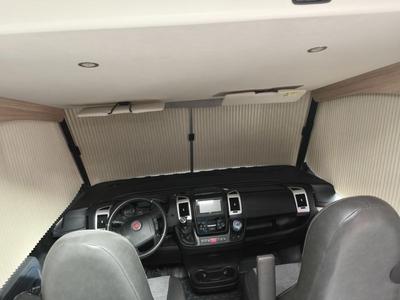 En venta Sunlight I68 Metálico 2021 Barcelona foto 20