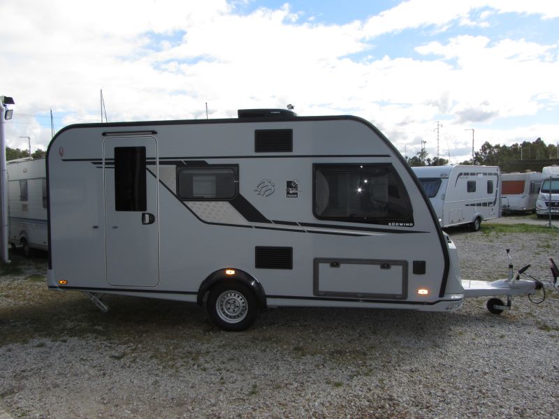 En venta Knaus SUDWIND 420 QD Blanco 2026 Sevilla foto 2