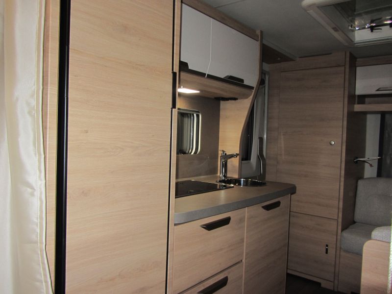 En venta Knaus SUDWIND 420 QD Blanco 2026 Sevilla foto 7