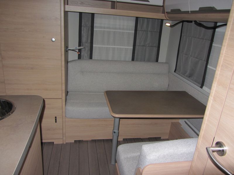 En venta Knaus SUDWIND 420 QD Blanco 2026 Sevilla foto 8