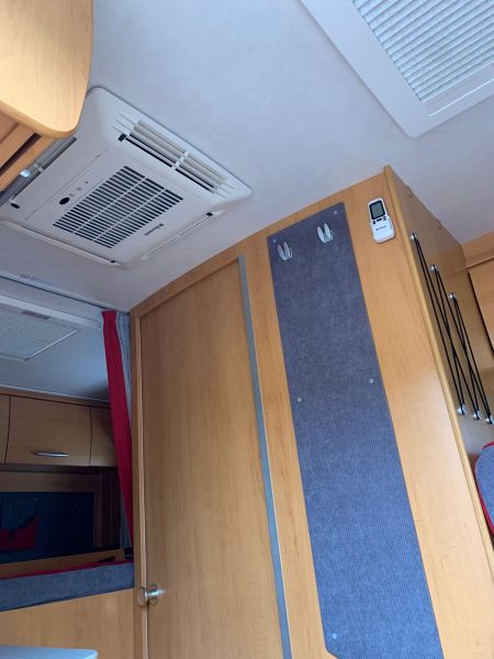 En venta Hymer / Eriba / Hymercar Van 522 Azul 2006 Vizcaya foto 10