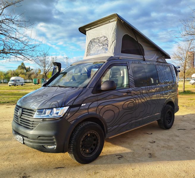 En venta Volkswagen Transporter 4Motion T6.1  Gris 2020 Sevilla foto 1