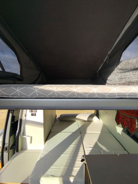 En venta Volkswagen Transporter 4Motion T6.1  Gris 2020 Sevilla foto 4