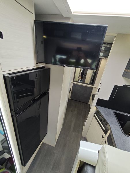 En venta Challenger 396 Graphite Premium Blanco 2022 Barcelona foto 10