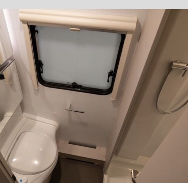 En venta Adria Alpina  Blanco 2024 Barcelona foto 4