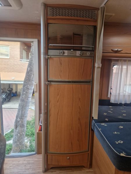 En venta Bürstner Burstner aviano 684i Blanco 2007 Alicante foto 6