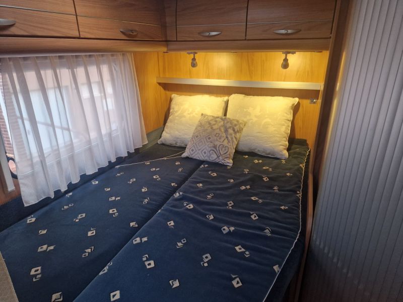 En venta Bürstner Burstner aviano 684i Blanco 2007 Alicante foto 8