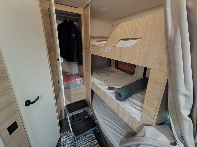 En venta Caravelair caravelair alba 497 family Blanco 2022 Vizcaya foto 2