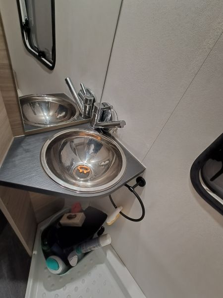 En venta Caravelair caravelair alba 497 family Blanco 2022 Vizcaya foto 3