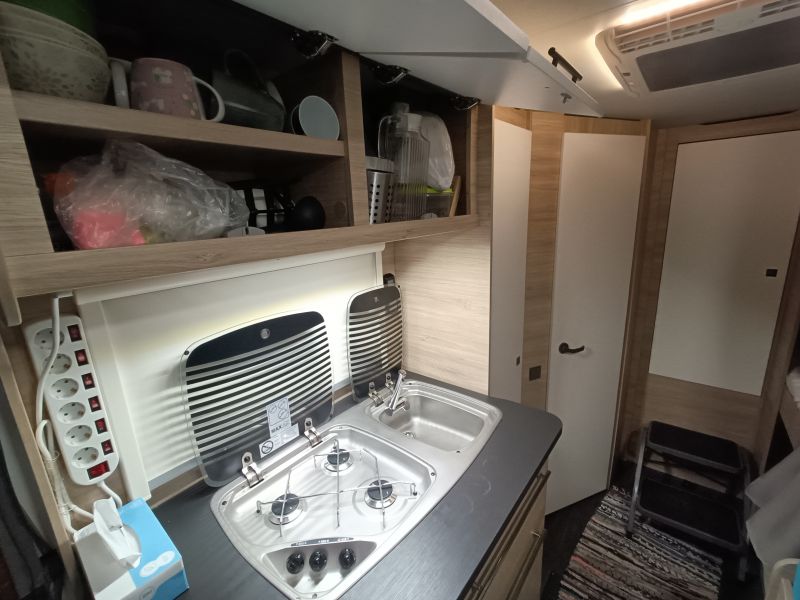 En venta Caravelair caravelair alba 497 family Blanco 2022 Vizcaya foto 7