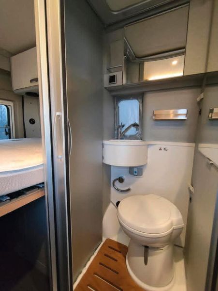 En venta Hymer / Eriba / Hymercar Free540 Azul 2020 Cáceres foto 11