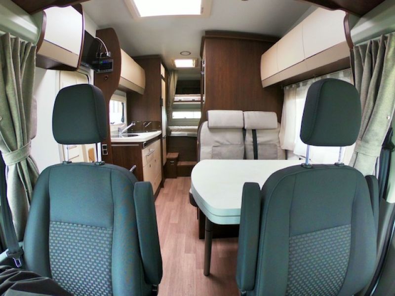 En venta Benimar S340UP Blanco 2022 Madrid foto 5