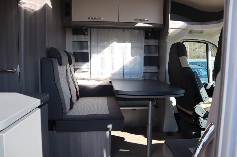 En venta Hobby Optima Ontour  Blanco 2024 Badajoz foto 7