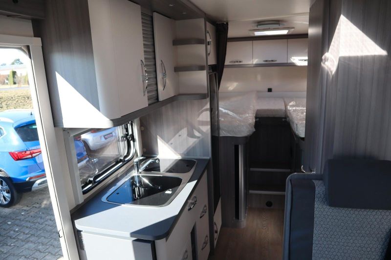 En venta Hobby Optima Ontour  Blanco 2024 Badajoz foto 8