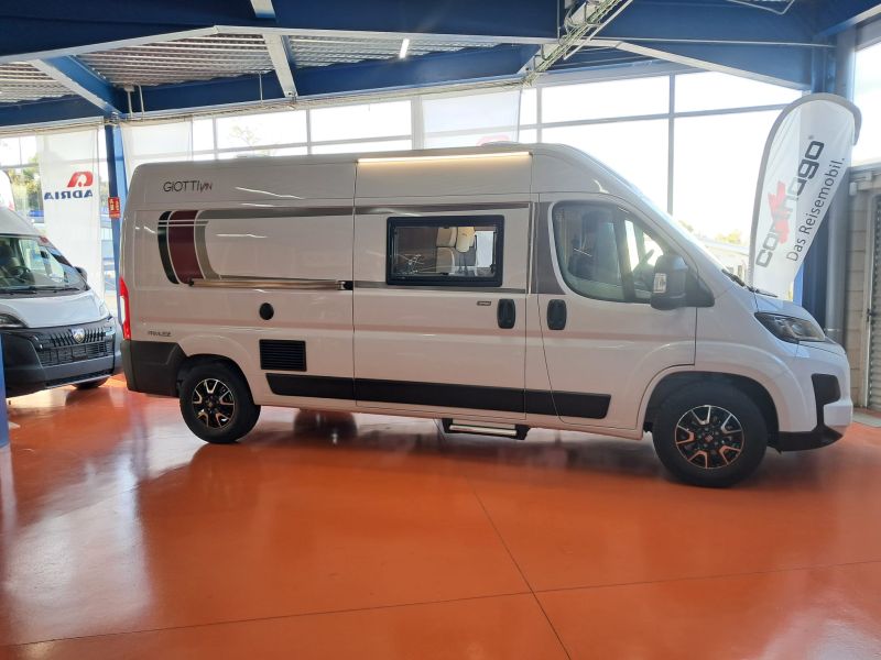 En venta Giotti LineGlobecar Giottiline Fiat Ducato Giottivan 60 B 140 Privilege Sport Edition Blanco 2026 Barcelona foto 2