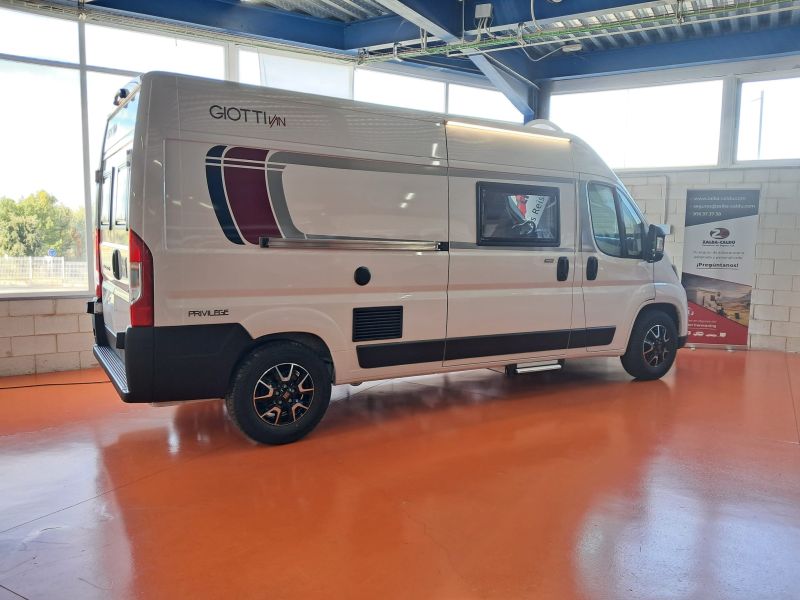 En venta Giotti LineGlobecar Giottiline Fiat Ducato Giottivan 60 B 140 Privilege Sport Edition Blanco 2026 Barcelona foto 3