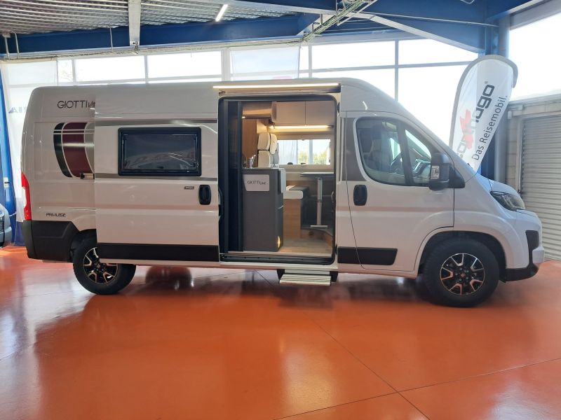 En venta Giotti LineGlobecar Giottiline Fiat Ducato Giottivan 60 B 140 Privilege Sport Edition Blanco 2026 Barcelona foto 5