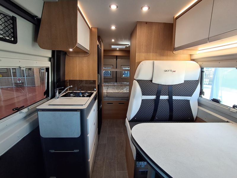 En venta Giotti LineGlobecar Giottiline Fiat Ducato Giottivan 60 B 140 Privilege Sport Edition Blanco 2026 Barcelona foto 13